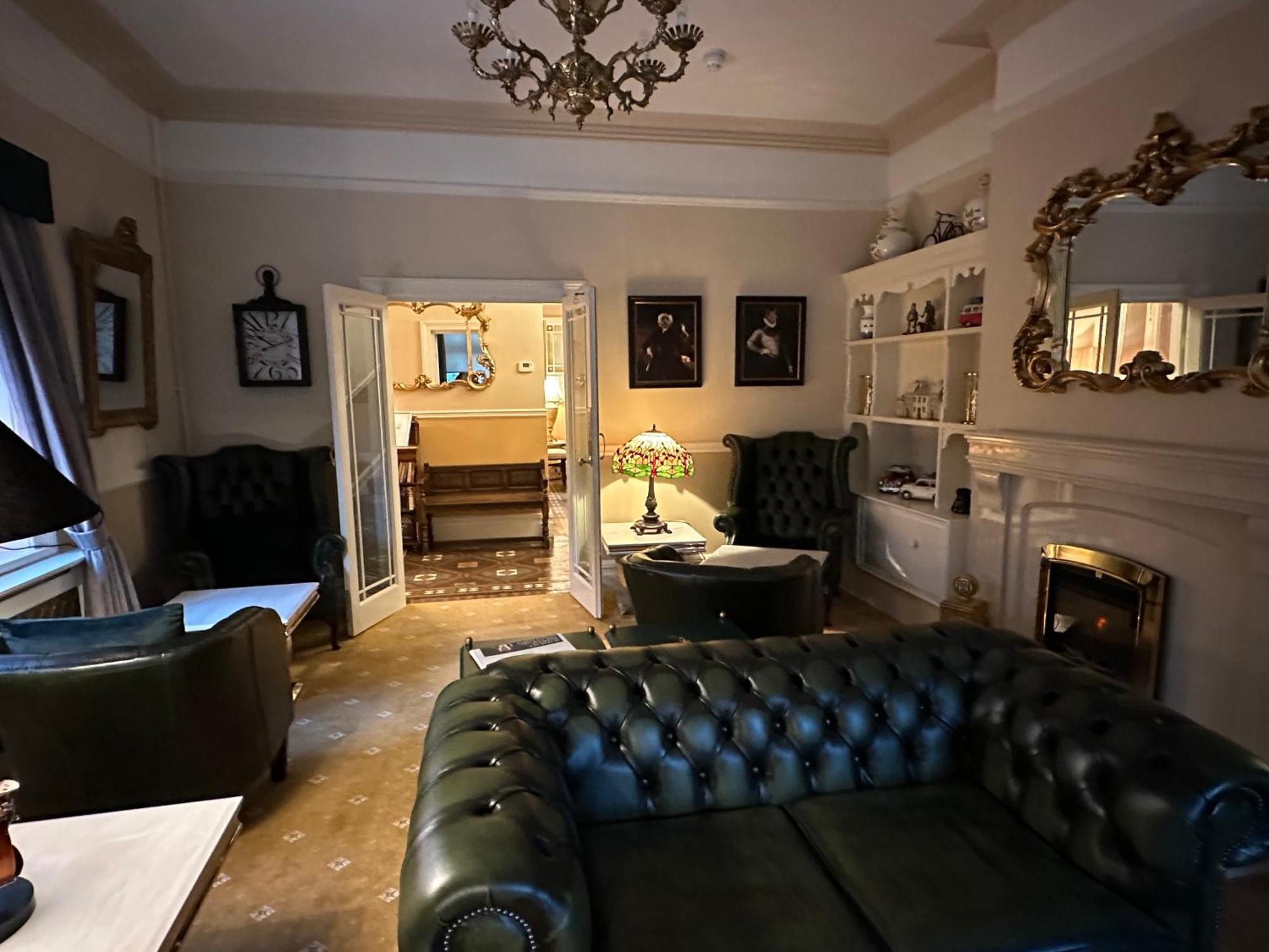 Chester House Guest House Eksteriør bilde The interior of the hotel