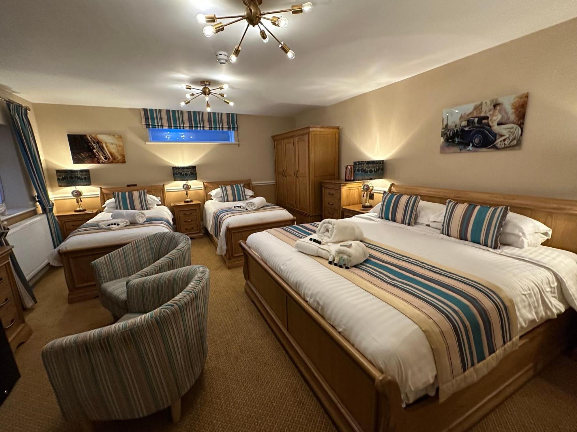 Chester House Guest House Eksteriør bilde Family room at the hotel